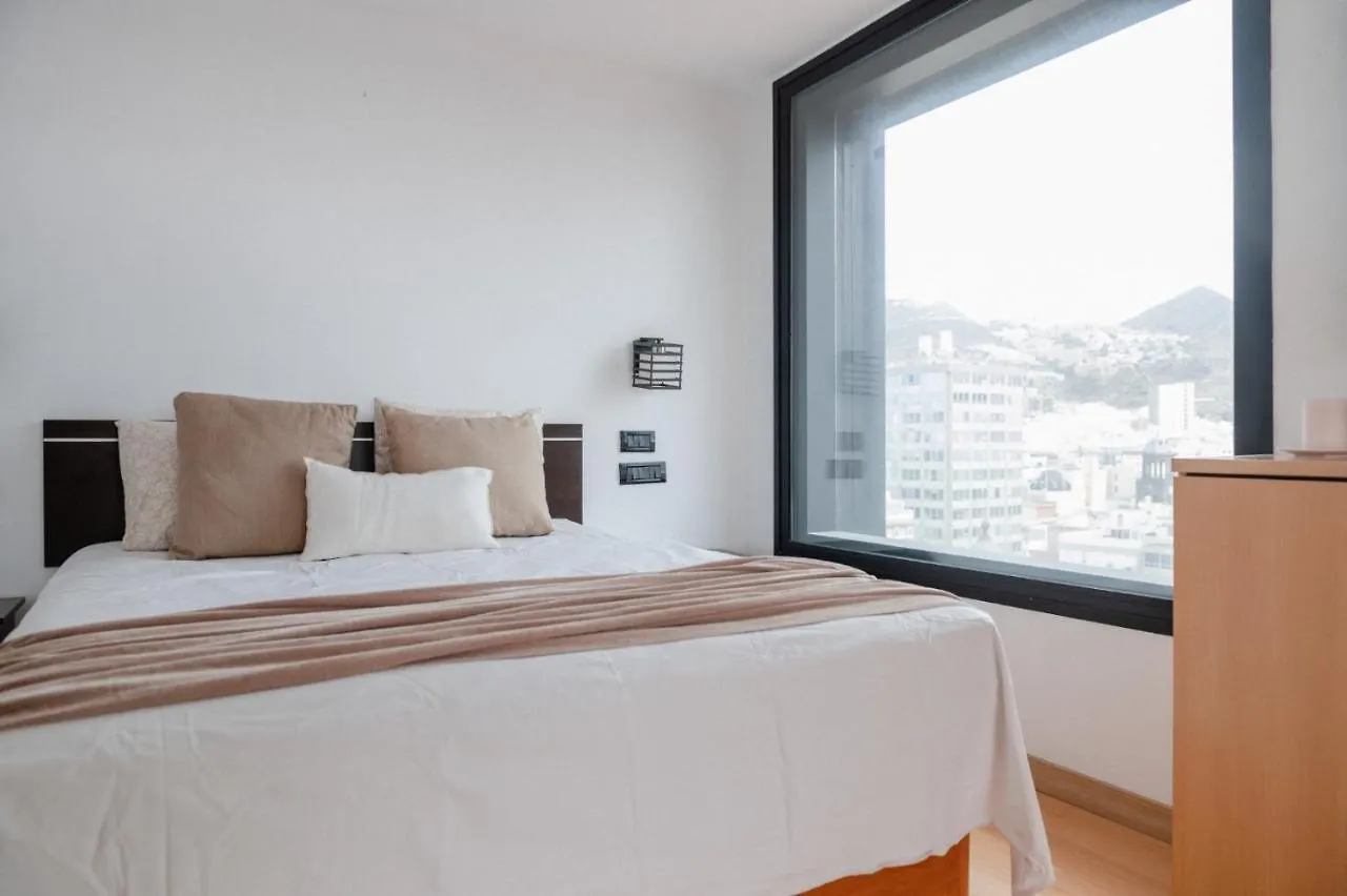 Piso De Lujo En Centro Santa Cruz. Apartment Spain