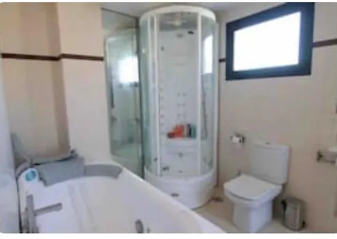 Piso De Lujo En Centro Santa Cruz. Apartment