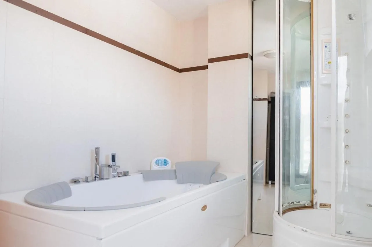 Piso De Lujo En Centro Santa Cruz. Apartment Spain