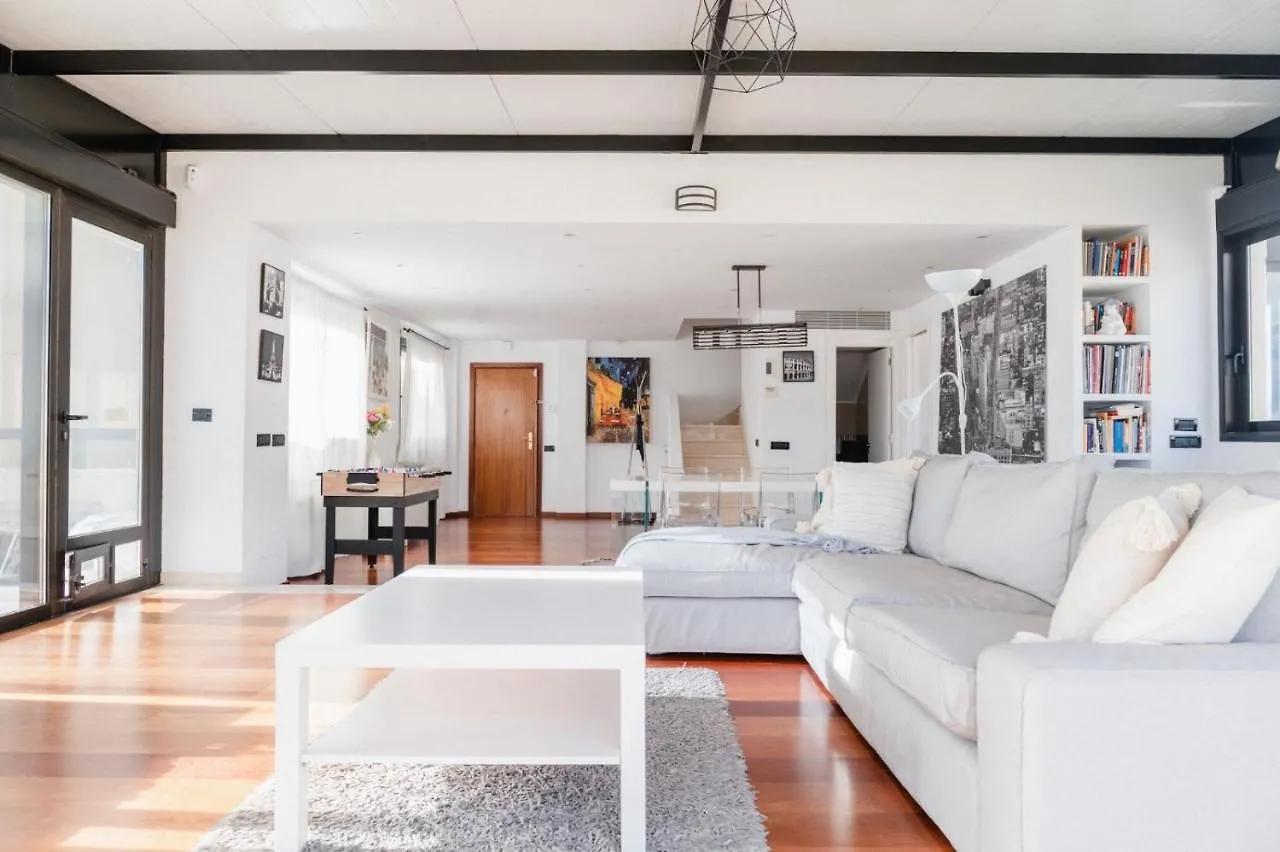 Piso De Lujo En Centro Santa Cruz. Apartment